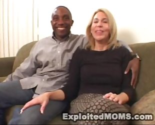 Amateur mom makes a decision to take on a large dark shlong in interracial episode