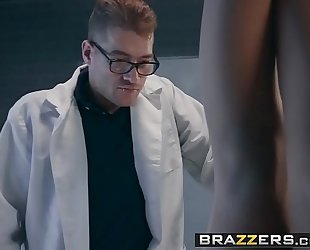 Brazzers - Big Tits at Work -  Large Hard-On Collider scene starring Jenna J Foxx &_ Xander Corvu